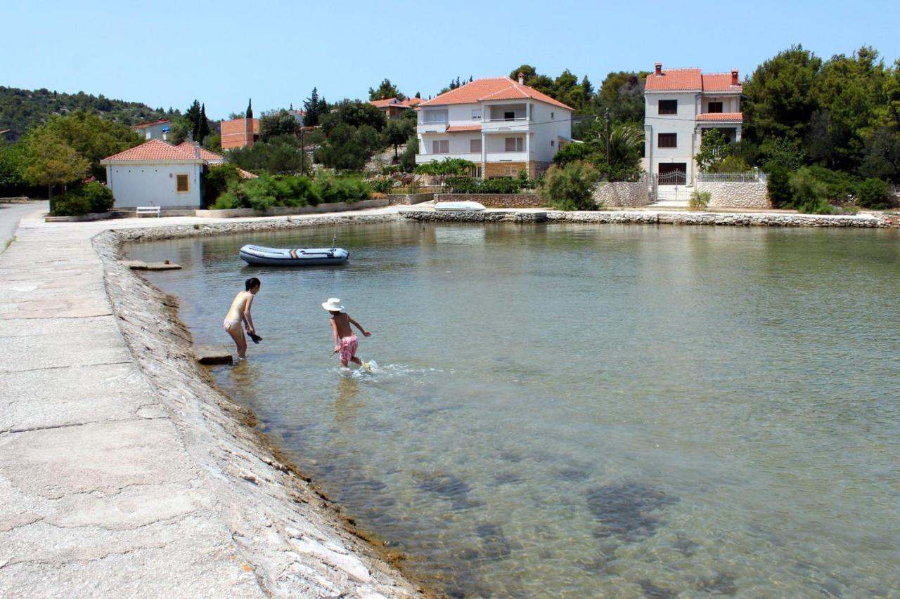 Apartments For Families With Children Zdrelac, Pasman - 8424 Экстерьер фото